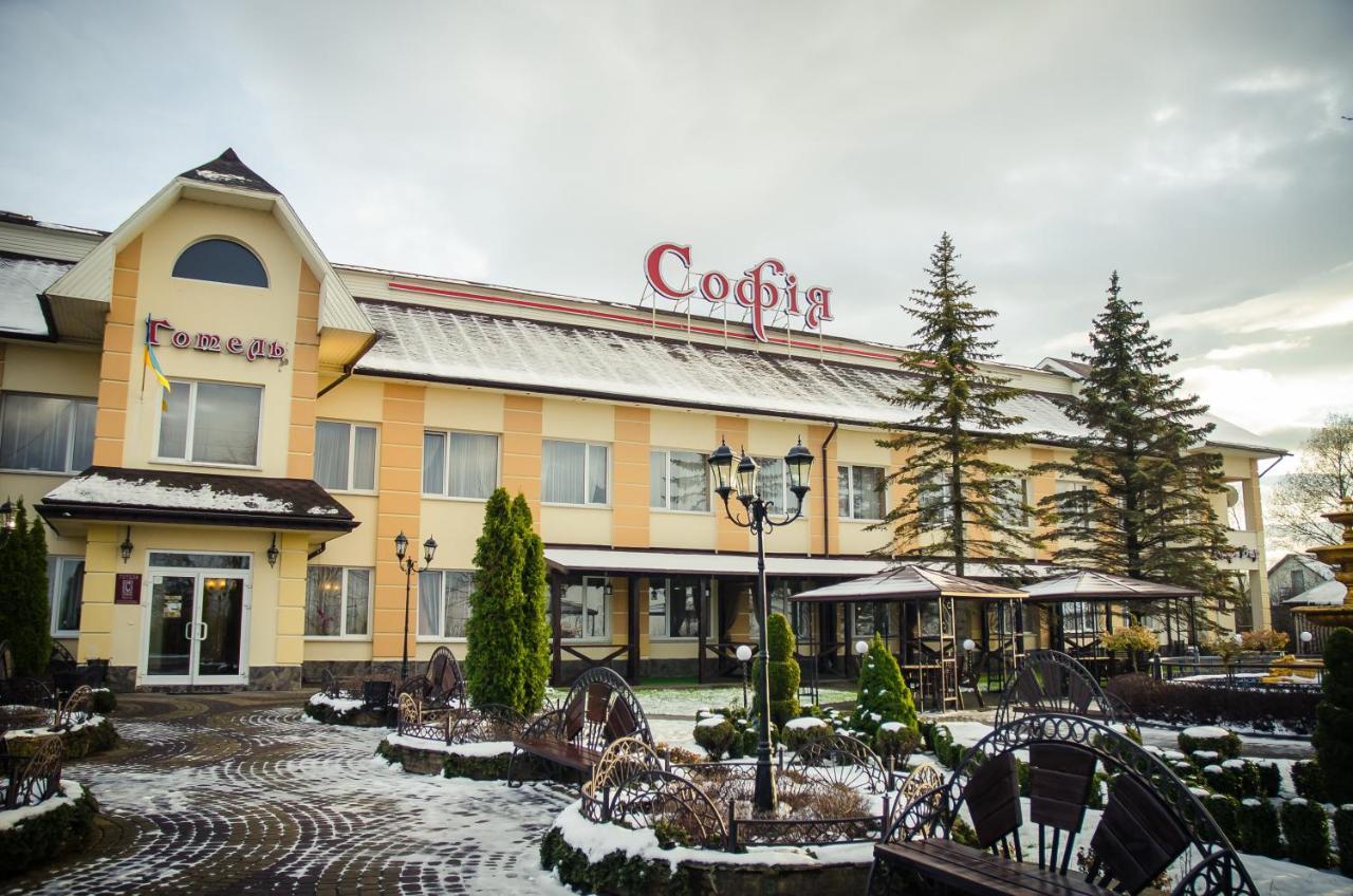 Готель Софія Dolyna 外观 照片